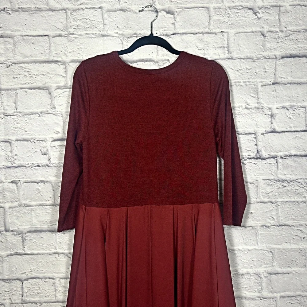 Burgundy party high low top multi media top Diane Gilman - Picture 4 of 12